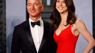 Jeff Bezos y su exesposa MacKenzie Scott en una foto de archivo.