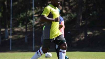 Milton 'Tyson' Núñez todavía no ha podido debutar en la presente temporada con la Universidad San Carlos de Guatemala. FOTO Rudy Martínez/Soy502.