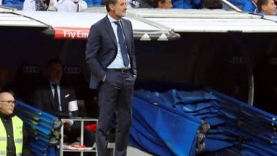 José Miguel González 'Míchel', entrenador del Málaga durante el partido ante el Real Madrid en el Bernabeu.