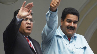 El ministro de Relaciones Exteriores, Elías Jaua, junto al presidente Nicolás Maduro en el palacio de Miraflores.