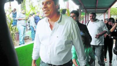 Miguel Pastor rompió el silencio y dialogó sobre Juan Orlando Hernández y Porfirio Lobo.