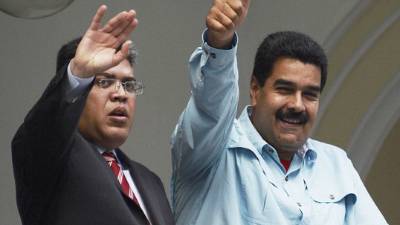 El presidente de Venezuela, Nicolas Maduro, junto Canciller, Elias Jaua.