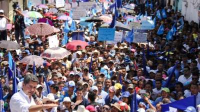 Los olanchanos le expresaron su apoyo al presidente Hernández.