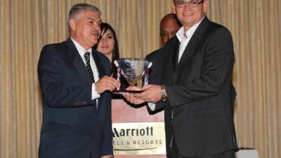 Marlon Escoto recibió ayer un reconocimiento del Fonac.