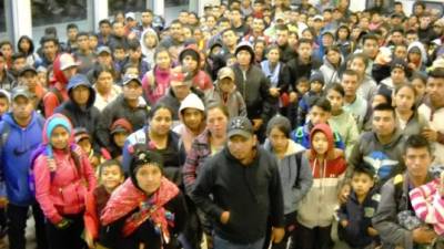 Los inmigrantes fueron enviados a un centro de detención para procesar su deportación./Twitter CBP.