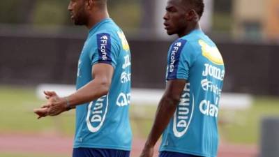 Los defensas quieren estar con la Bicolor.