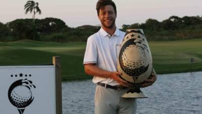 Sam Fidone se proclamó como el nuevo monarca.