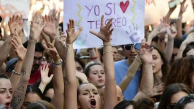 La ley que establece la obligación de un consentimiento explícito para una relación íntima surgió después de la violación en grupo de una joven.