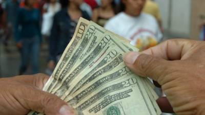 Los envíos de remesas familiares ayudan a sostener a las economías centroamericanas.