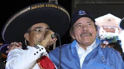 Ortega festejó su triunfo electoral con mariachis en un evento público en Managua.