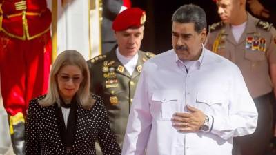 La Fiscalía de EE.UU. presentó hace una semana cargos por conspiración para cometer torturas contra ambos y extendió la imputación de narcoterrorismo.