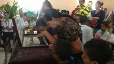 Ayer le dieron el último adiós al pequeño Juan Carlos Antúnez Mejía en medio del dolor y consternación de todo un pueblo.