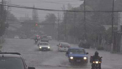 La Secretaría de Gestión de Riesgos y Contingencias Nacionales (Copeco) declaró alerta amarilla en cinco departamentos y alerta verde en otros tres, debido al ingreso de una vaguada prefrontal y un frente frío que afectará al país durante 72 horas.