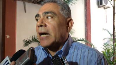 El doctor Hernández confirmó que fue destituido de su cargo como director de Medicina Forense en San Pedro Sula.