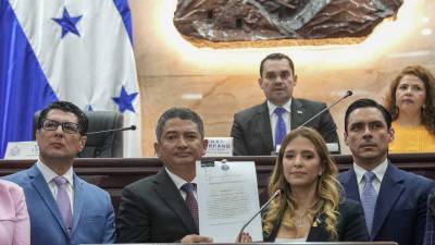 El informe concluye que incurrieron en faltas graves, negligencia e incumplimiento de la Constitución, y pide su separación definitiva de los cargos.