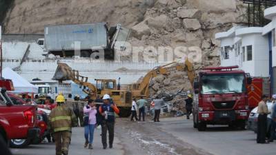 La Alcaldía Municipal del Distrito Central (AMDC) presentó este martes el informe preliminar sobre el derrumbe ocurrido el pasado 23 de junio en La Cañada, sector de Loarque, que dejó tres personas fallecidas.