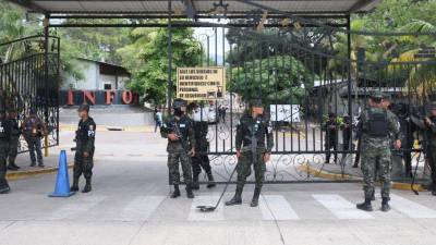 El CNE llamó a la Policía y las FFAA, mientras el Partido Nacional acusa intentos de desestabilización por parte del oficialismo.