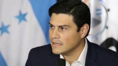 Marlon Ochoa es el representante del partido Libertad y Refundación (Libre) en el Consejo Nacional Electoral (CNE). Fue suspendido de su cargo mientras avanza el proceso de juicio político en su contra en el Congreso.