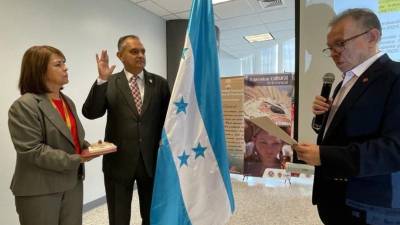 Rector General de UTH, Javier Mejía es juramentado como nuevo presidente del Consejo Técnico Consultivo.
