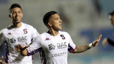 Michaell Chirinos abrió el marcador para el Saprissa en el partido contra el Motagua.