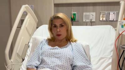 La cantante Dulce permanece hospitalizada.