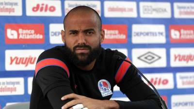 Edrick Menjívar compareció ante los medios de comunicación previo a la Gran Final.