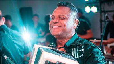 El cantante Omar Geles.