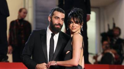 La cantante Dua Lipa y su ex novio.