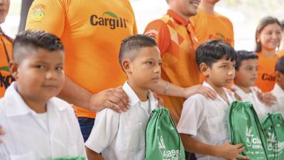 El programa “A clases con Cargill” ha beneficiado a más de 60,000 estudiantes en Honduras, Guatemala, Nicaragua y Costa Rica.