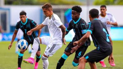 La Selección Sub-22 de Honduras enfrenta a Costa Rica en los Juegos Centroamericanos y del Caribe.