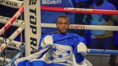 ‘Escorpión‘ Ruiz quiere volver al ruedo y retó a Teófimo López.