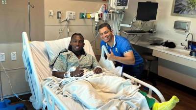 Alberth Elis fue operado con éxito de su brazo izquierdo tras la fractura que sufrió.