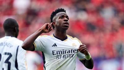 Vinicius recibe nuevas críticas en la Liga Española.