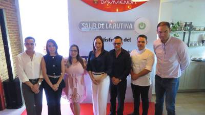Autoridades de Davivienda y restaurantes participantes durante el evento de presentación de esta tercera edición del Restaurant Tour.