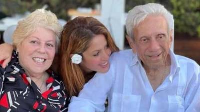 La salud de William Mebarak, padre de Shakira, generó preocupación en las horas previas al multitudinario concierto que la cantante ofreció en las playas de Copacabana, Brasil.