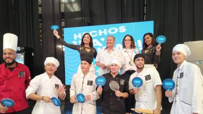 Ejecutivos lanzaron oficialmente su campaña: “La mejor sopa de caracol se baila con Pilo Tejeda y se cocina con GRS”