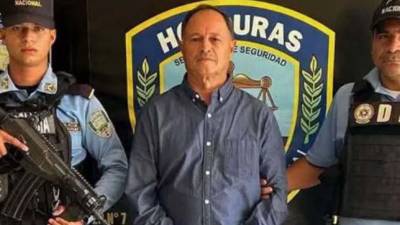 El docente Henry Antonio Valladares Vallecillo.