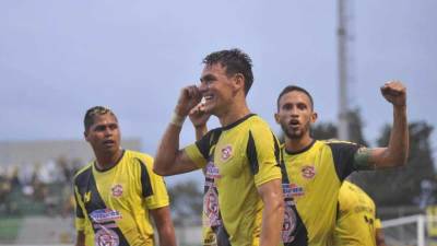 El paraguayo Roberto Moreira marcó el gol que le dio la victoria al Génesis contra el Real España en Comayagua.