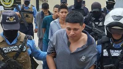 Los pandilleros fueron presentados por la Policía tras su captura.