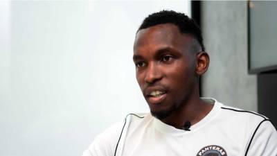 Alberth Elis cuenta impactante testimonio en una iglesia en Honduras