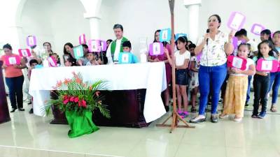 <b>Adultos, jóvenes y niños se alistan para la jornada, que busca sensibilizar a Honduras.</b>