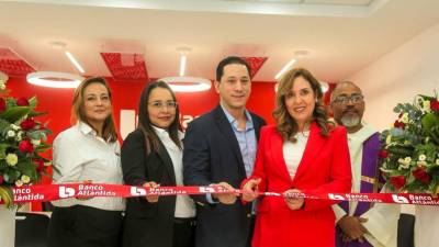 Banco Atlántida expande su cobertura con la inauguración de una moderna agencia en Plaza Doral, Sector Satélite de San Pedro Sula.