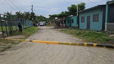 El cuerpo de la víctima quedó tendido en un pasaje de la colonia.
