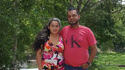 La muerte de Darling Hércules continúa generando consternación en Choloma, Cortés. Su esposo relató cómo ocurrieron los hechos el día en que la joven fue mordida por una serpiente barba amarilla, una de las especies venenosas más peligrosas que habitan en Honduras.