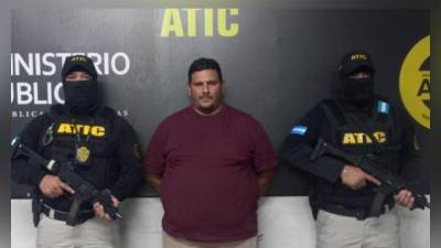 El sospechoso cuando fue arrestado y presentado en la Atic.