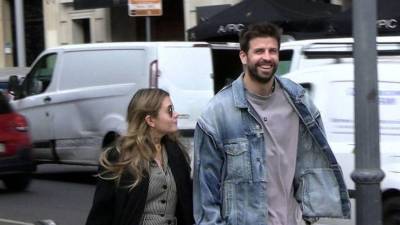 Piqué y Clara Chía.