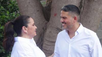 La exprimera dama, Ana García de Hernández, se pronunció recientemente a las vinculaciones amorosas en redes sociales con el precandidato, José Roberto Pineda, conocido como “Pitu”.