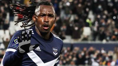 Alberth Elis el pasado miércoles salió del coma inducido al cual estuvo sometido por cuatro días tras sufrir un brutal golpe en la cabeza.