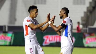 Jerry Bengtson selló el triunfo del Olimpia contra los Lobos de la UPN.