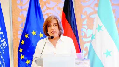 <b>Anabel Gallado exhortó a abordar asuntos puntuales que planteó el sector privado.</b>